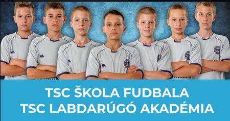 Fudbalska akademija R