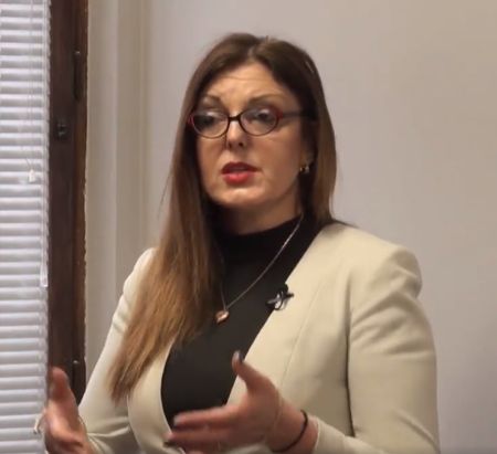 Aleksandra Hristov_ Lažne vesti